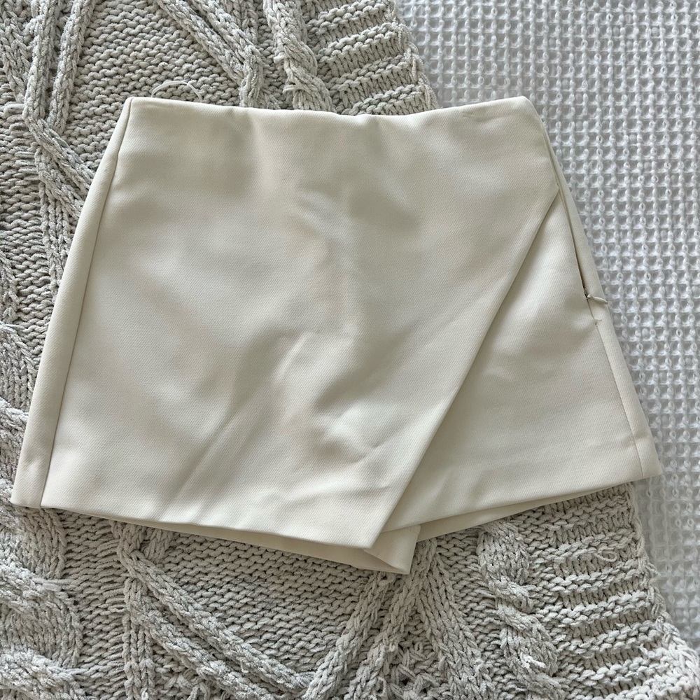 Zara skort
